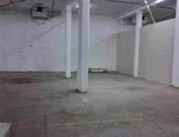  للايجار سرداب ١٠٠-٣٠٠متر في الري مرخص 