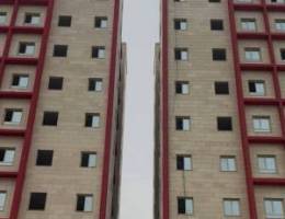  للإيجار محل كبير ب حولي شارع قتيبه عماره جديده 