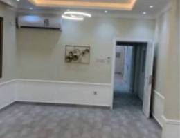  للايجار شقة معاريس فقط 