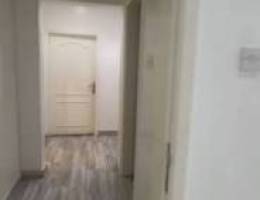  للإيجار غرفه و صاله و مطبخ و دورتين مياه 