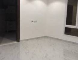  شقه للايجار جنوب عبدالله المبارك 