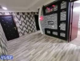  شقه غرفتين مستر صالة باركية ديكورات حمامين مطبخ مصافط متوفرة 