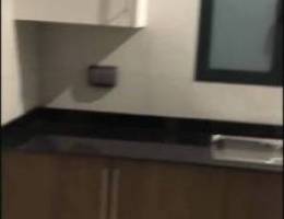  للايجار دور كامل بموقع مميز بالروضة 