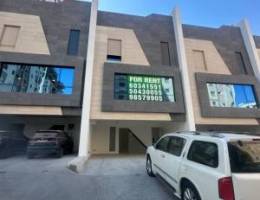  فيلا للإيجار اول ساكن بمجمع مدينتي إطلالة بحرية وشهر مجاني 