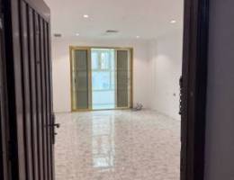  للإيجار شقه  في المهبوله دور اول 