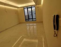  للاجار شقه بالمطلاع تشطيب ديلوكس اول ساكن 