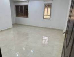  للاجار شقه في صباح الاحمد ٣ غرف ١ ماستر وصاله كبيره٣حمامات ومطبخ وخادم 