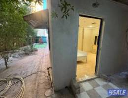  استيديو ارضي في عماره موقع مميز 