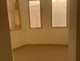  ٣ غرف و صاله وحده من الغرف ماستر + استراحه تصلح غرفه تبديل ملابس 