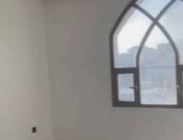  شقه بالزهراء  قطعه ٥ ثلاثه غرف  واحده ماستر وصاله وحمامين ومطبخ مجهز 