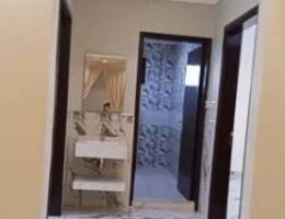  للايجار شقة ديلوكس  4 غ 4 حمام مطبخ وصاله  وغرفه ش الرابية علي الخامس 