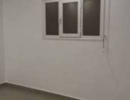  شقة للايجار دور ثاني مصعد ثلاث غرفة + غرفة صغيره حمانين منها واحد ماس 