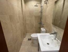  حطين شقة واسعة ٣غرف 