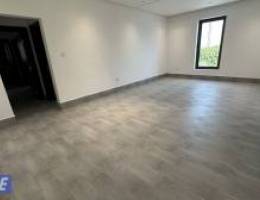  للإيجار شقة بمنطقة مشرف ق6 