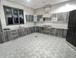  للإيجار دور ارضي ممتاز // شقق / دوبليكس 