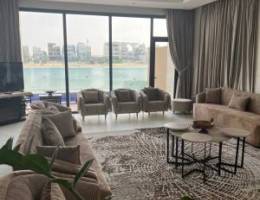  شاليه مع حديقة مميزة VIP علي الخور مباشرة 