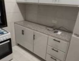  شقه  مع حوش السطح 