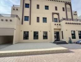  للايجار بصباح الاحمد غرفه وصاله وحمامين ومطبخ اول ساكن 