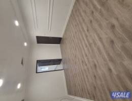  للايجار شقة كبيرة جدا أكبر من دور  ستة غرف وصالتين  في الفحيحيل 