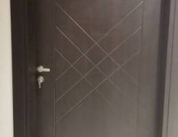  شقه ثلاث غرف وصاله وحمامين ومطبخ وغرفه خ مع حمامها وشتر (سوبر ديلوكس) 