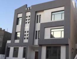  (( للايجار شقة فاخرة - جابر الأحمد قطعة ٥/ للعائلات الكويتية فقط )) 