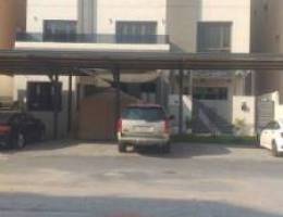  للايجار شقة بمنطقة غرب عبدالله المبارك 