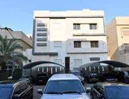  بيت دوبلكس للإيجار في منطقة اشبيلية بمساحة 272 متر / مخصص للعائلات 