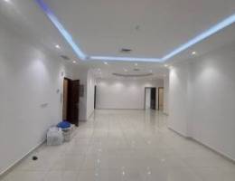  للإيجار شقة ارضية نظيفة بالعمرية ق5 اربع غرف نوم مطله علي حديقة 