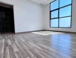  شقة أول ساكن للإيجار في صباح السالم قطعة 1 