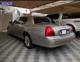  لنكولن تاون كار لارج سيجنتشر 2011 عداد 146 الف كيلو 