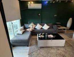  شقه الشعب البحري خلو غرفه وصاله حمام مطبخ بلكونه كبيره اطلاله بحريه 