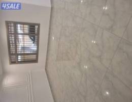  للايجار دور ارضي في السرة  مدخل خاص 