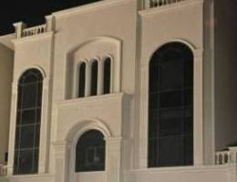  للإيجار فيلا عبارة عن سرداب وثلاث ادوار وربع 