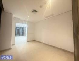  متوفر مكتب تجاري في برج كتير راقي بموقع متميز بشرق ، المساحه ٧٦م 