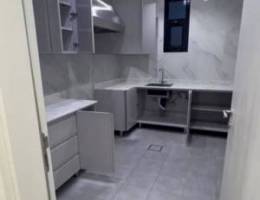  للايجار شقة تشطيب VIP موقع البيت مميز جدا 