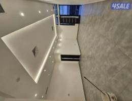  للايجار شقه ارضيه مساحات كبيره ابوفطيره 