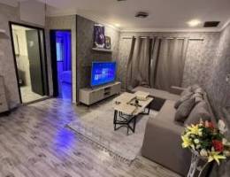  يوجد لدينا شقه خلو الايجار غرفه وصاله ومطبخ وحمام تشطيب سوبر لوكس 