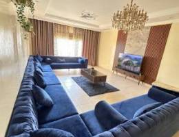  شقة مودرن صف اول على الخور 