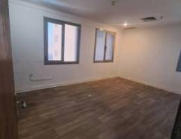  مكتب للايجار بالعقيله 