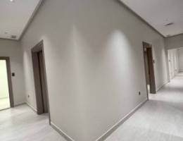  مساحات واسعه جداً 