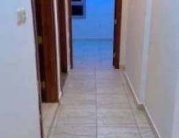  شقه بسالميه شارع العوازم موقع ممتاز وباركن مكونه من غرفتين وصاله 2ح 