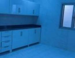  دور من ٤غرف وصاله ٣حمامات ومطبخ كبير جدا وغرفه خ مع حمامها موقف ٢سياره 