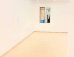  للإيجار شقة جديدة ارل ساكن 3 غرف  نوم 