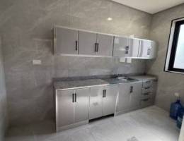  للايجار دور تشطيب جديد 