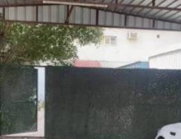  للايجار دور ارضي مع دور اول القصر قطعة 4ب 