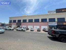 محل للايجار مباشرة على شارع حيوي في الشويخ الصناعية من المالك بدون خلو 