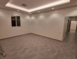  للإيجار غرفتين و صاله كبيره VIP 