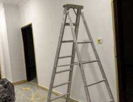  شقة للايجار ثلاث غرف (وحده منهم ماستر )+صاله +مطبخ+حمامين) مصفطين 