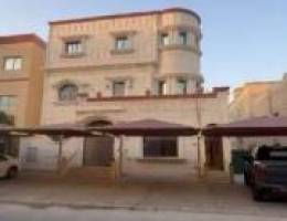  للايجار قسيمه 3 ادوار تشطيب فاخر 