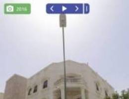  شقة ارضية مدخل منفصل 